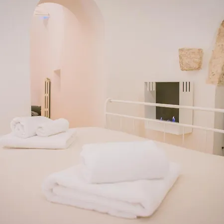 4 Da Letto - Trulli Con Camino, Foresta E Bbq * Cisternino