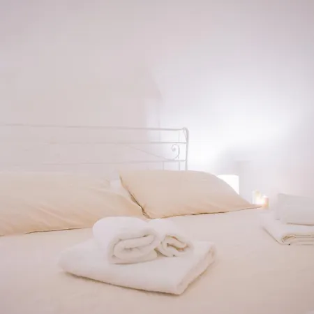 4 Da Letto - Trulli Con Camino, Foresta E Bbq Cisternino