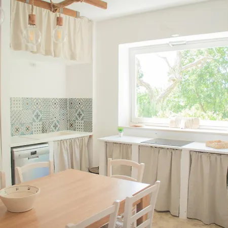 4 Da Letto - Trulli Con Camino, Foresta E Bbq * Cisternino